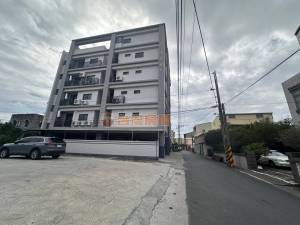 台灣房屋佳里加盟店 - 善化溪尾全新三房平車