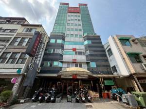 台灣房屋佳里加盟店 - 中西區三房全整新商辦